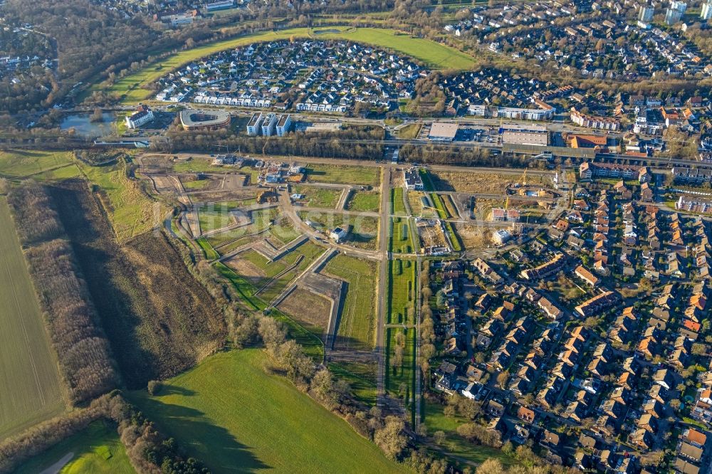 Luftaufnahme Duisburg - Baustelle eines Wohngebiets Am Alten Angerbach in Duisburg im Bundesland Nordrhein-Westfalen, Deutschland