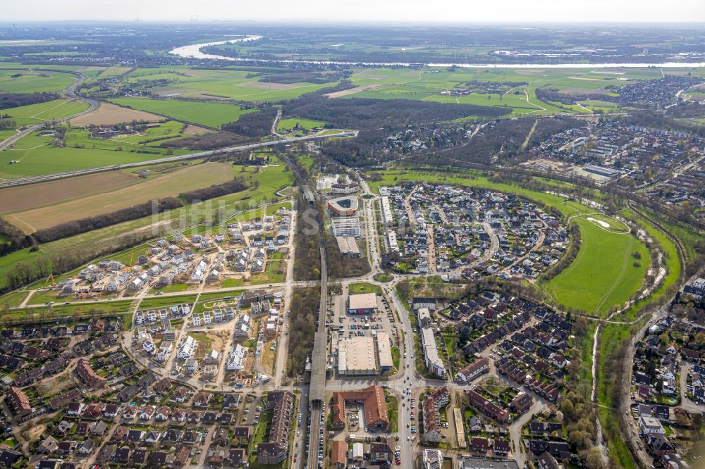 Luftaufnahme Duisburg - Baustelle eines Wohngebiets Am Alten Angerbach in Duisburg im Bundesland Nordrhein-Westfalen, Deutschland