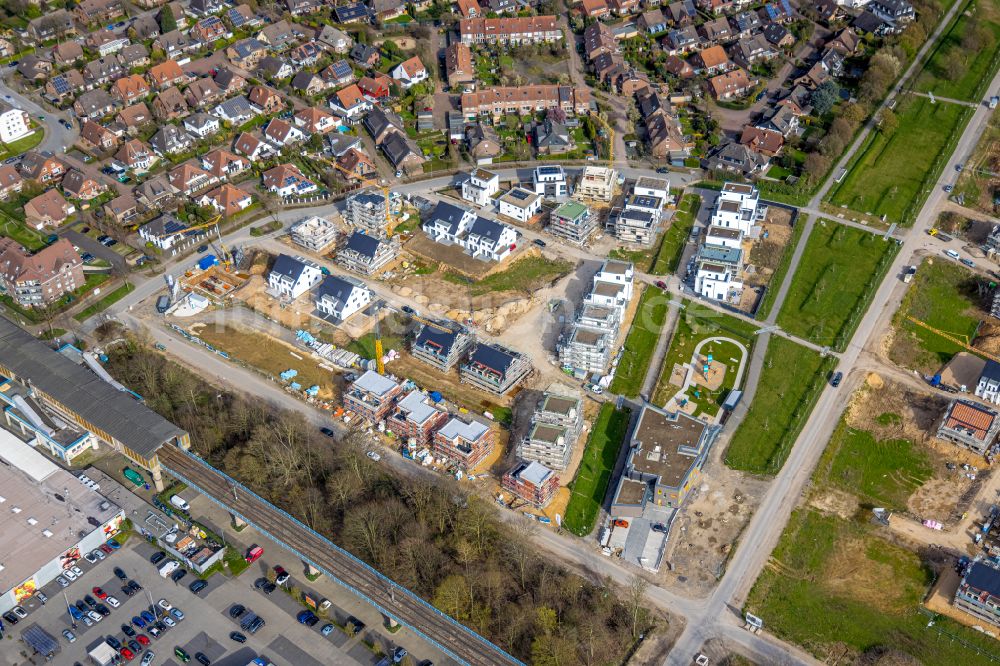 Duisburg aus der Vogelperspektive: Baustelle eines Wohngebiets Am Alten Angerbach in Duisburg im Bundesland Nordrhein-Westfalen, Deutschland