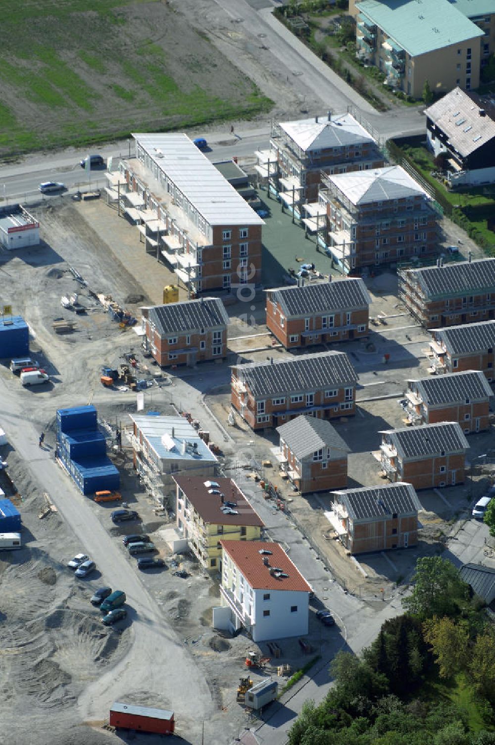 Luftbild Garching - Baustelle des Wohnneubaugebietes Garching der Concept Bau - Premier GmbH