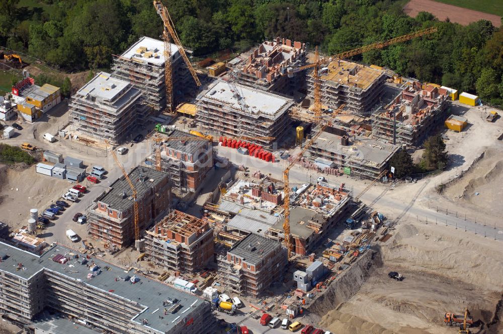 Luftaufnahme München - Baustelle des Wohnneubaugebietes am Hirchgarten der Concept Bau - Premier GmbH