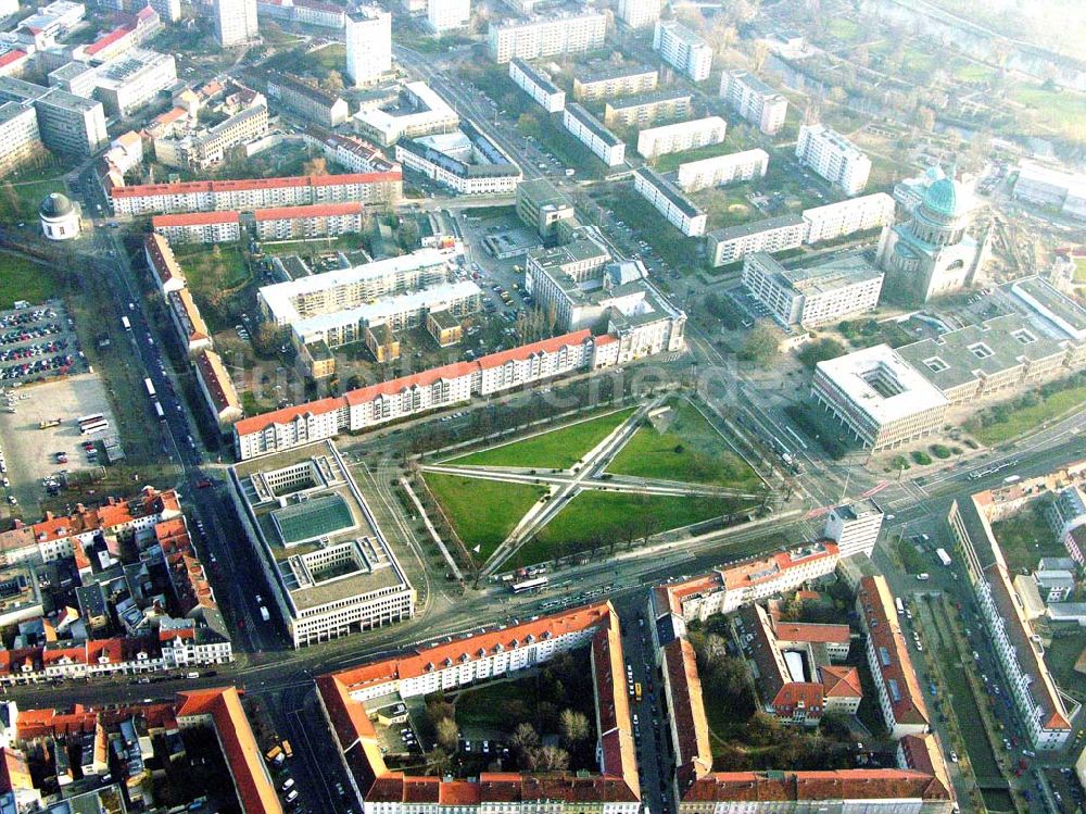 Potsdam aus der Vogelperspektive: Baustelle eines Wohnungsneubaus in Potsdam