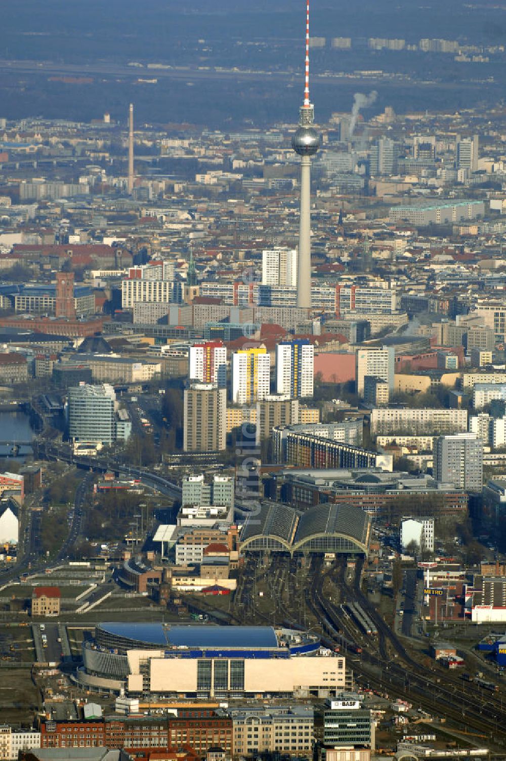 Luftaufnahme Berlin - Baustelle der O2 World / O2 Arena in Berlin - Friedrichshain