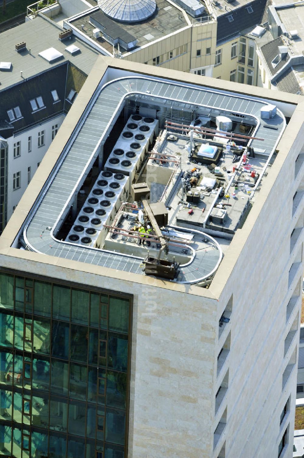 Luftaufnahme Berlin - Charlottenburg - Baustelle für das Zoofenster- Hochhaus am Hardenbergplatz in Berlin - Charlottenburg