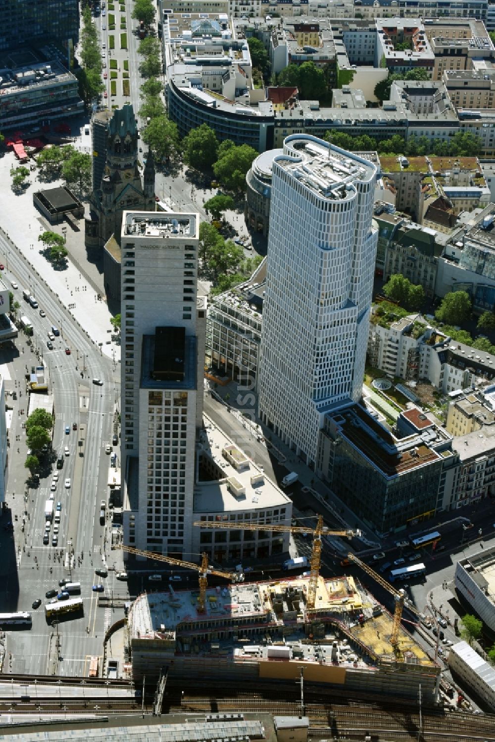 Luftaufnahme Berlin - Baustelle des ZOOM BERLIN - Geschäftshauses an der Kantstraße - Joachimsthaler Straße - Hardenbergstraße im Ortsteil Bezirk Charlottenburg-Wilmersdorf in Berlin, Deutschland