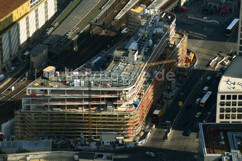 Berlin aus der Vogelperspektive: Baustelle des ZOOM BERLIN - Geschäftshauses an der Kantstraße - Joachimsthaler Straße - Hardenbergstraße im Ortsteil Bezirk Charlottenburg-Wilmersdorf in Berlin, Deutschland