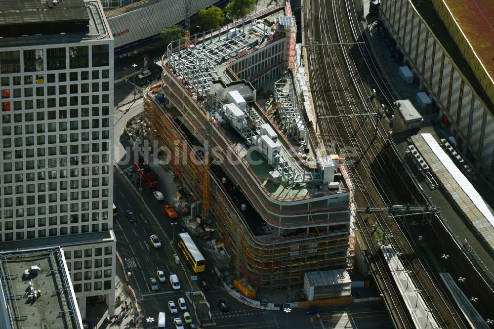 Luftaufnahme Berlin - Baustelle des ZOOM BERLIN - Geschäftshauses an der Kantstraße - Joachimsthaler Straße - Hardenbergstraße im Ortsteil Bezirk Charlottenburg-Wilmersdorf in Berlin, Deutschland