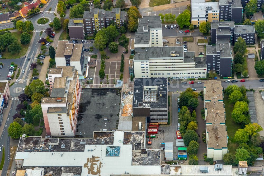 Bergkamen aus der Vogelperspektive: Baustelle zum Abriss des Einkaufszentrum Turmarkaden in Bergkamen im Bundesland Nordrhein-Westfalen, Deutschland