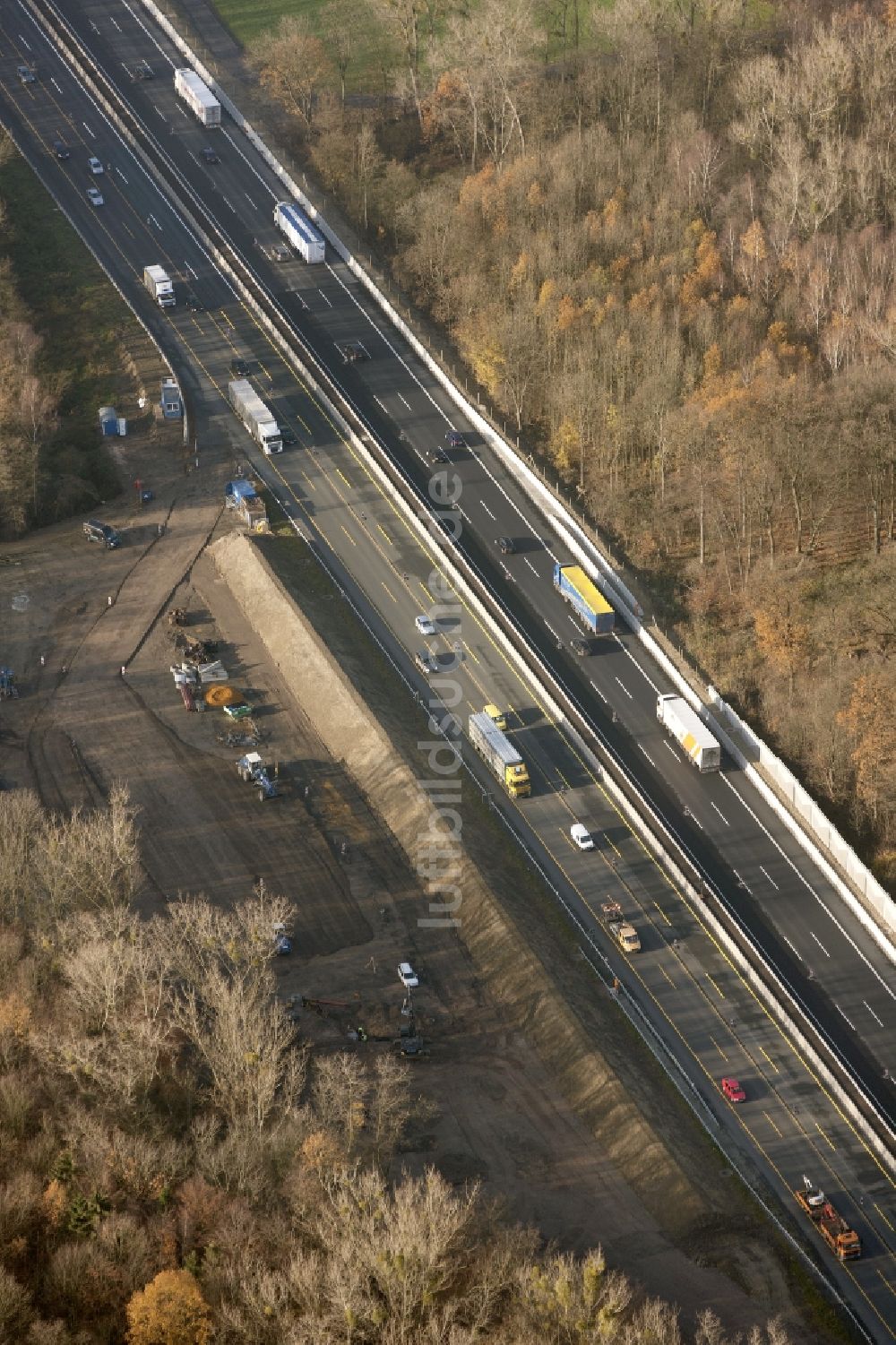 Bönen aus der Vogelperspektive: Baustelle zum Ausbau der Autobahnabfahrt BAB A2 in Bönen im Bundesland Nordrhein-Westfalen