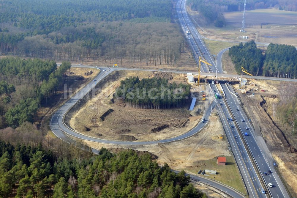 Luftaufnahme Kremmen - Baustelle zum Ausbau des Autobahnanschlußstelle AS Kremmen am Autobahndreieck Havelland im Bundesland Brandenburg