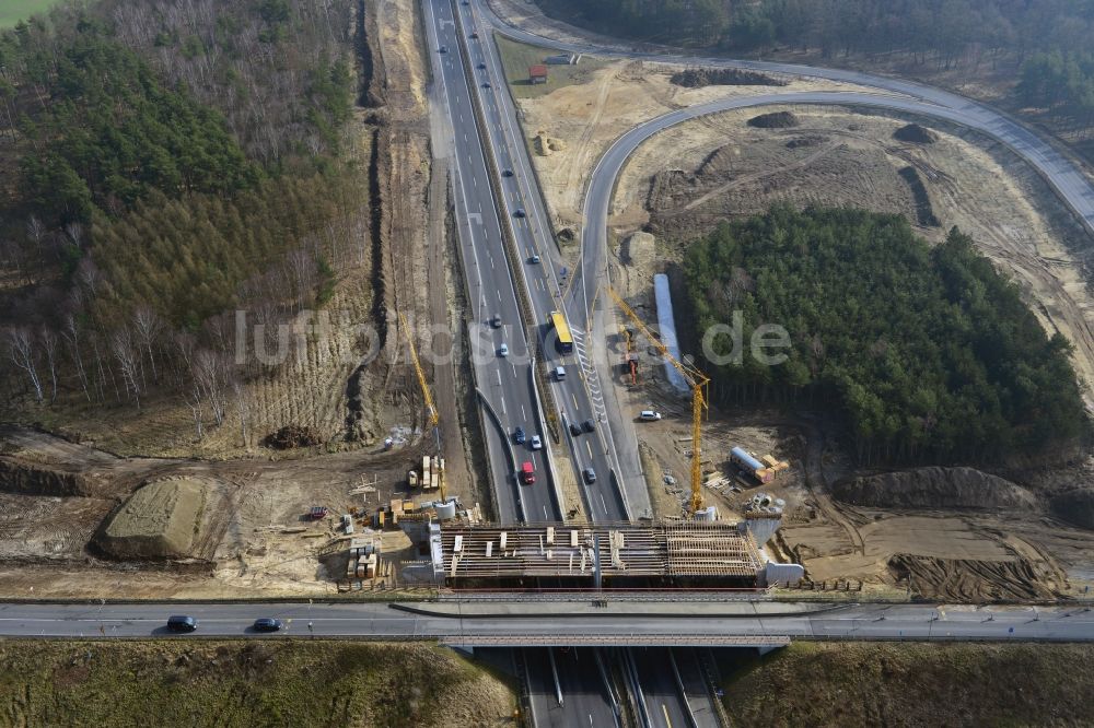 Luftbild Kremmen - Baustelle zum Ausbau des Autobahnanschlußstelle AS Kremmen am Autobahndreieck Havelland im Bundesland Brandenburg