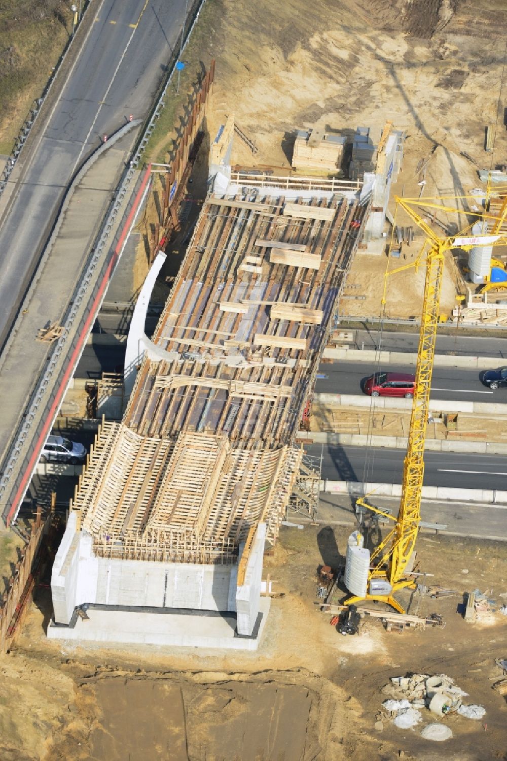 Kremmen von oben - Baustelle zum Ausbau des Autobahnanschlußstelle AS Kremmen am Autobahndreieck Havelland im Bundesland Brandenburg