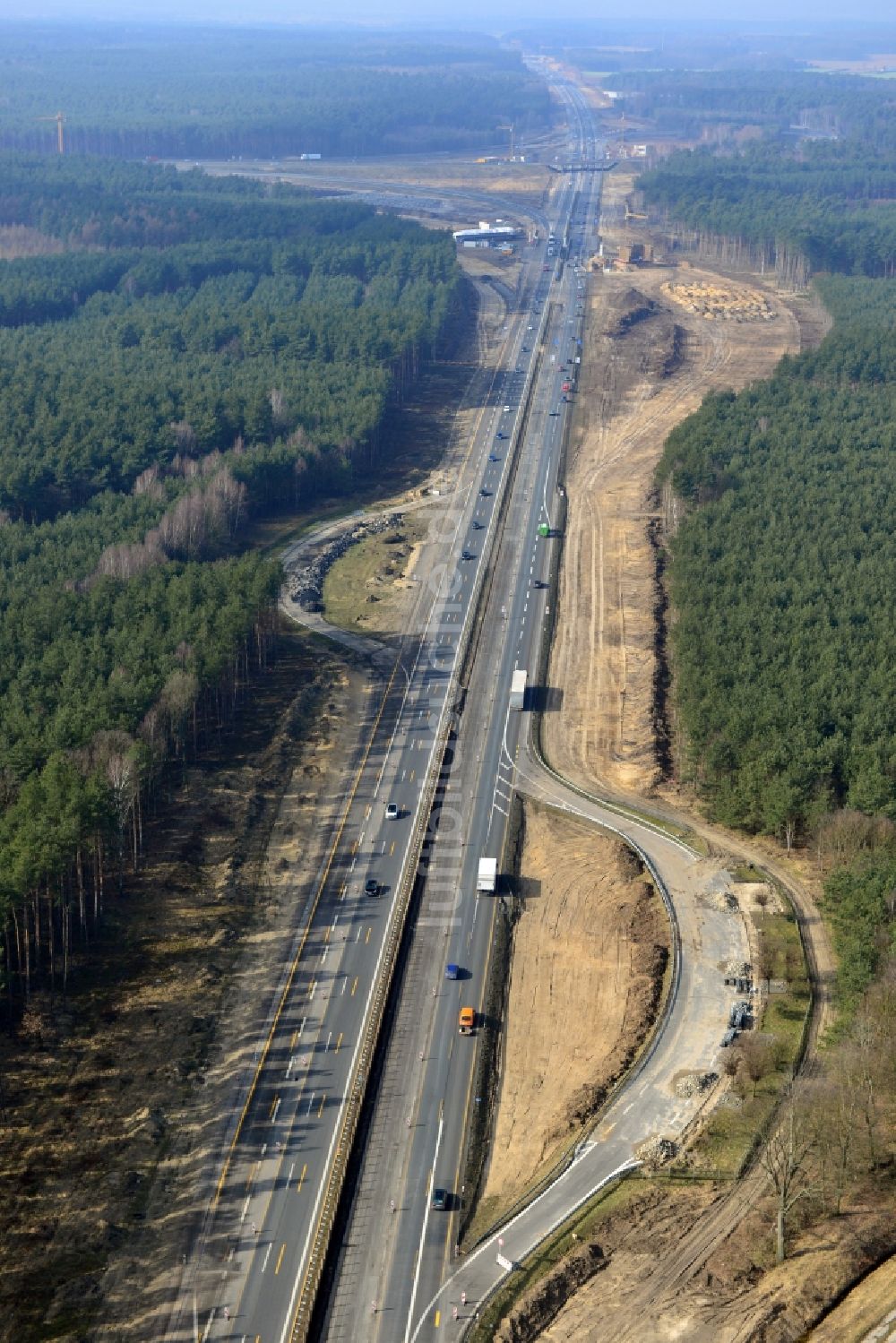 Groß Ziethen von oben - Baustelle zum Um- und Ausbau des Autobahndreieck AD Havelland im Bundesland Brandenburg