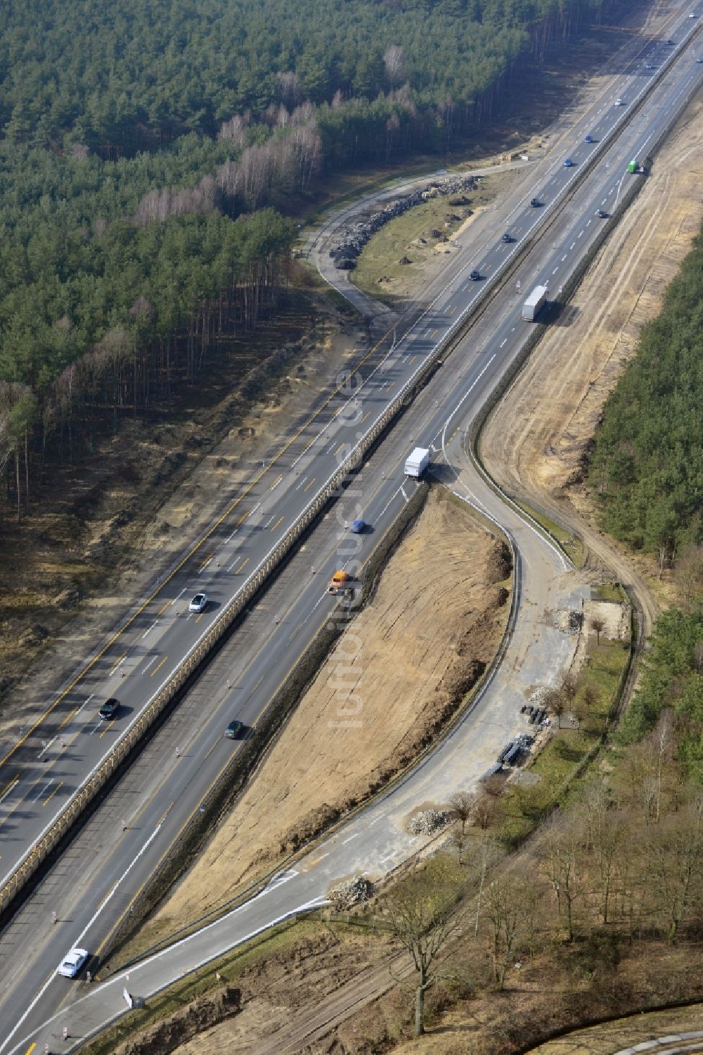 Groß Ziethen aus der Vogelperspektive: Baustelle zum Um- und Ausbau des Autobahndreieck AD Havelland im Bundesland Brandenburg