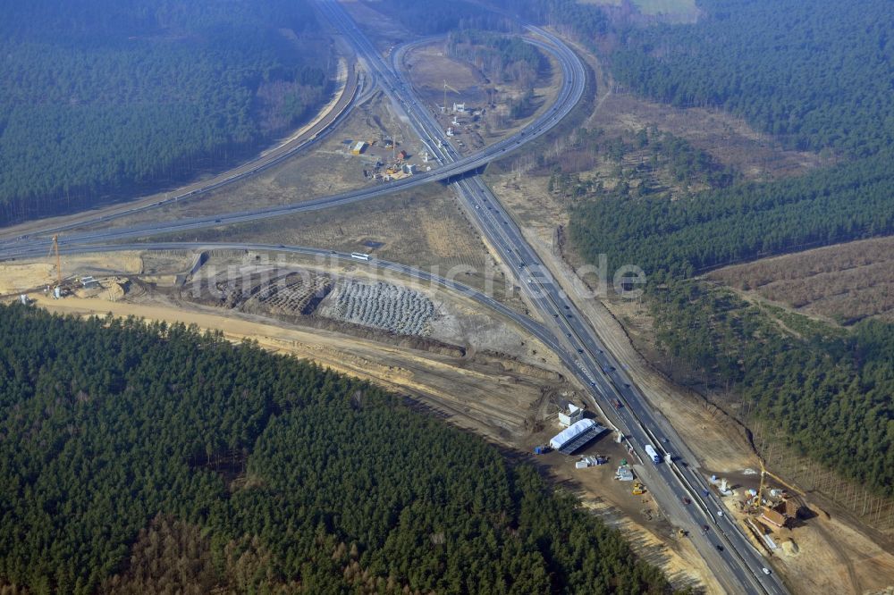 Groß Ziethen von oben - Baustelle zum Um- und Ausbau des Autobahndreieck AD Havelland im Bundesland Brandenburg