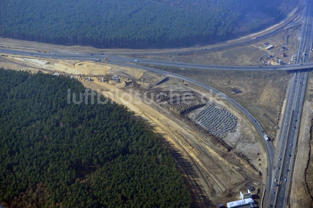 Luftbild Groß Ziethen - Baustelle zum Um- und Ausbau des Autobahndreieck AD Havelland im Bundesland Brandenburg