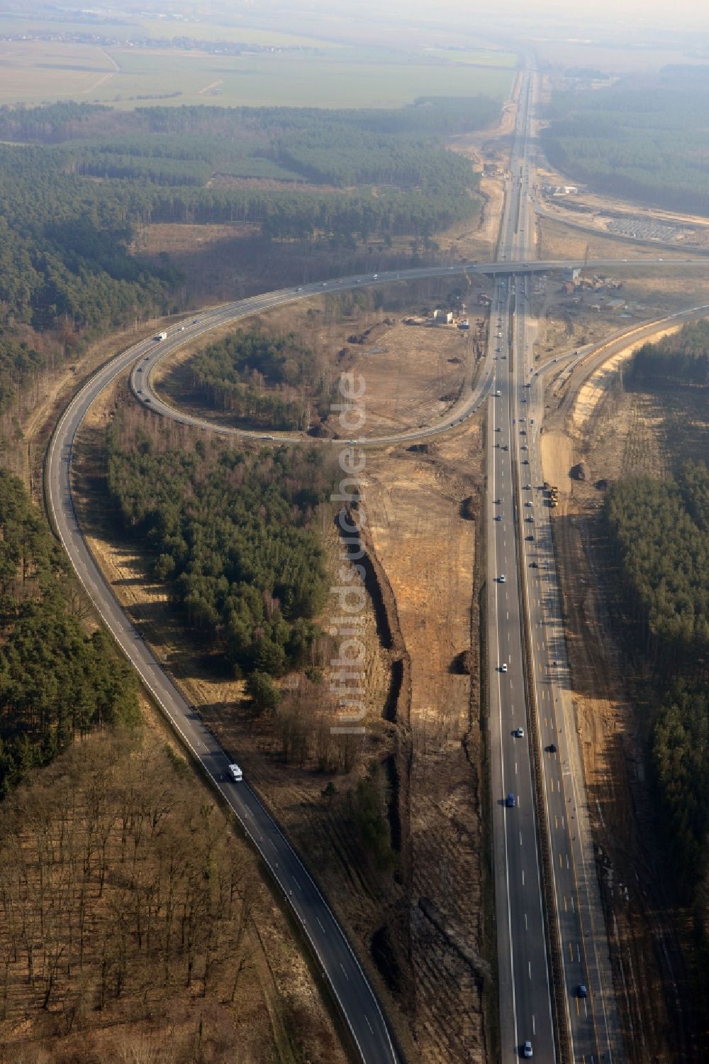 Luftaufnahme Groß Ziethen - Baustelle zum Um- und Ausbau des Autobahndreieck AD Havelland im Bundesland Brandenburg