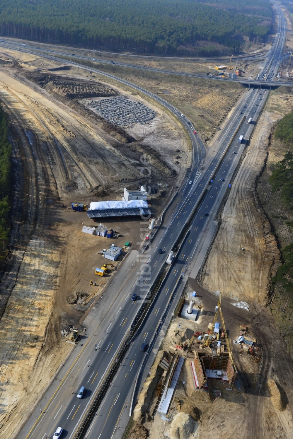 Groß Ziethen von oben - Baustelle zum Um- und Ausbau des Autobahndreieck AD Havelland im Bundesland Brandenburg