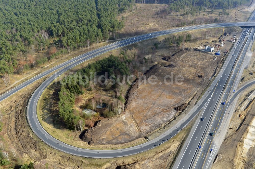 Groß Ziethen aus der Vogelperspektive: Baustelle zum Um- und Ausbau des Autobahndreieck AD Havelland im Bundesland Brandenburg