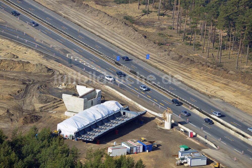 Luftbild Groß Ziethen - Baustelle zum Um- und Ausbau des Autobahndreieck AD Havelland im Bundesland Brandenburg