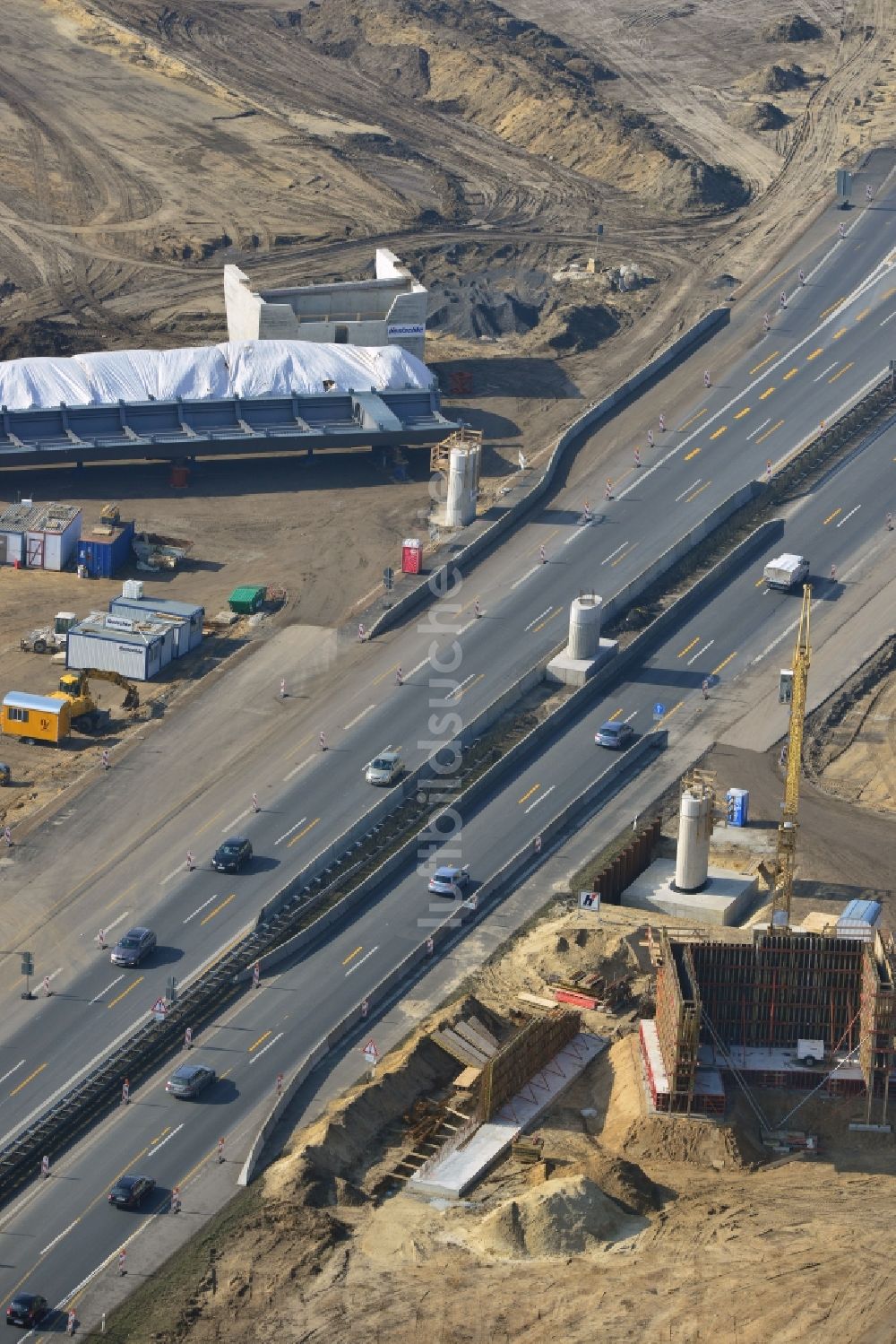 Groß Ziethen aus der Vogelperspektive: Baustelle zum Um- und Ausbau des Autobahndreieck AD Havelland im Bundesland Brandenburg