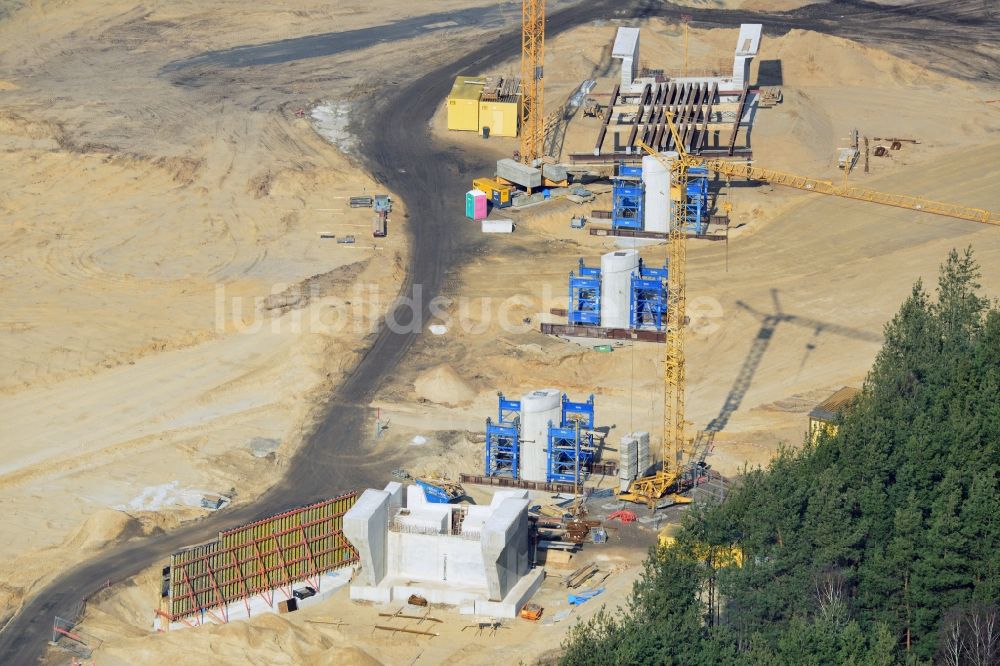 Luftbild Groß Ziethen - Baustelle zum Um- und Ausbau des Autobahndreieck AD Havelland im Bundesland Brandenburg