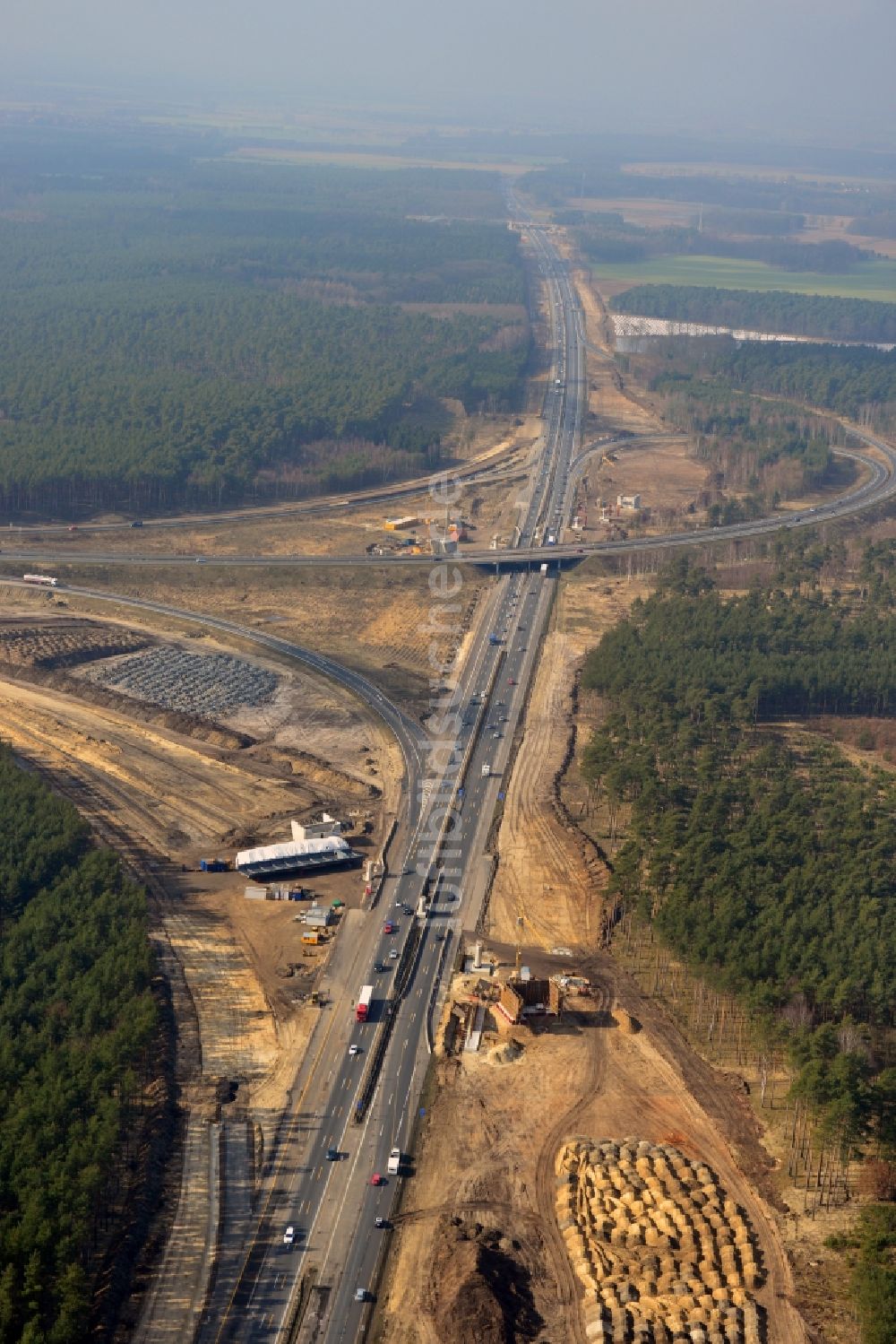 Groß Ziethen von oben - Baustelle zum Um- und Ausbau des Autobahndreieck AD Havelland im Bundesland Brandenburg