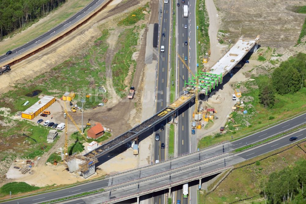 Groß Ziethen von oben - Baustelle zum Um- und Ausbau des Autobahndreieck AD Havelland im Bundesland Brandenburg