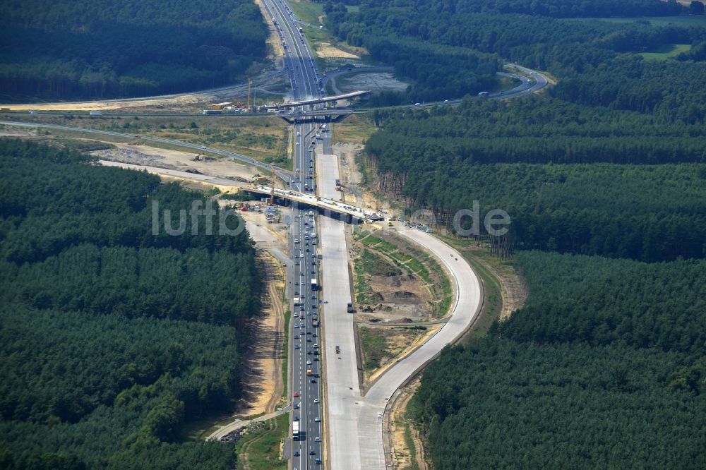 Luftbild Groß Ziethen - Baustelle zum Um- und Ausbau des Autobahndreieck AD Havelland im Bundesland Brandenburg