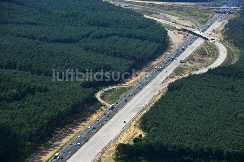 Groß Ziethen von oben - Baustelle zum Um- und Ausbau des Autobahndreieck AD Havelland im Bundesland Brandenburg