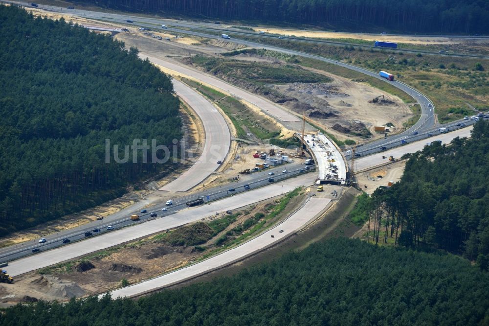 Luftbild Groß Ziethen - Baustelle zum Um- und Ausbau des Autobahndreieck AD Havelland im Bundesland Brandenburg