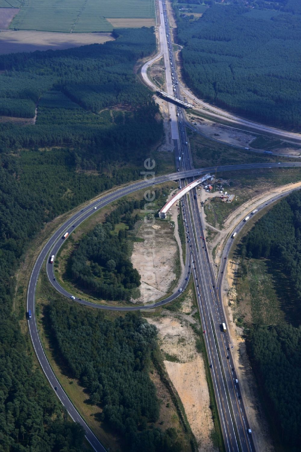 Groß Ziethen von oben - Baustelle zum Um- und Ausbau des Autobahndreieck AD Havelland im Bundesland Brandenburg