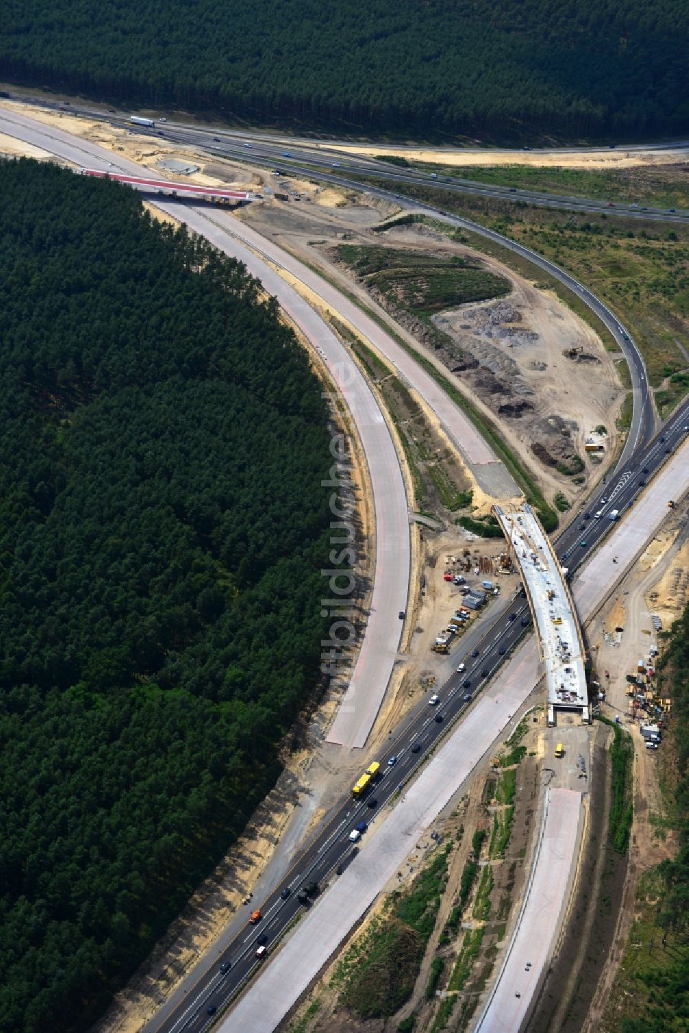 Luftbild Groß Ziethen - Baustelle zum Um- und Ausbau des Autobahndreieck AD Havelland im Bundesland Brandenburg