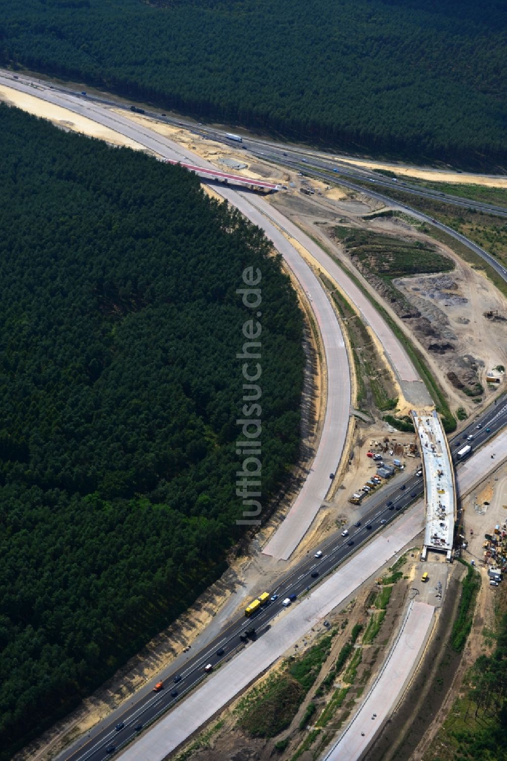 Luftaufnahme Groß Ziethen - Baustelle zum Um- und Ausbau des Autobahndreieck AD Havelland im Bundesland Brandenburg