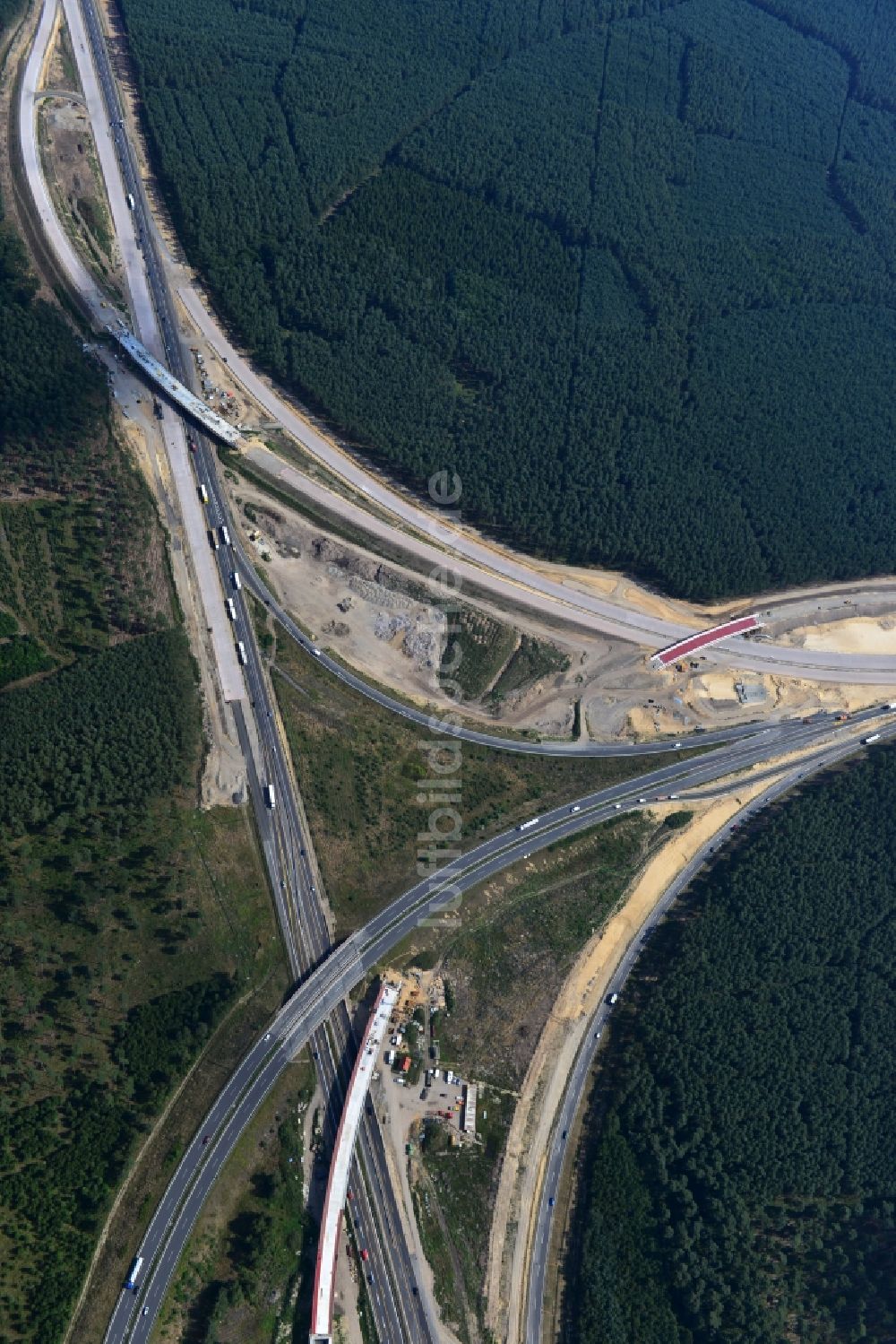 Groß Ziethen von oben - Baustelle zum Um- und Ausbau des Autobahndreieck AD Havelland im Bundesland Brandenburg