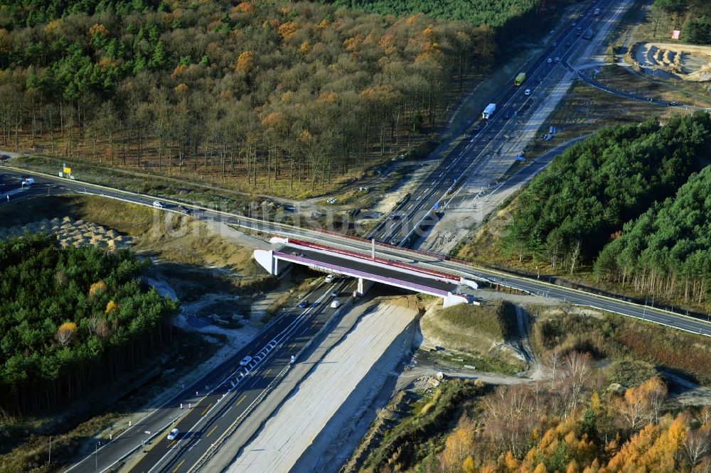 Luftbild Groß Ziethen - Baustelle zum Um- und Ausbau des Autobahndreieck AD Havelland im Bundesland Brandenburg