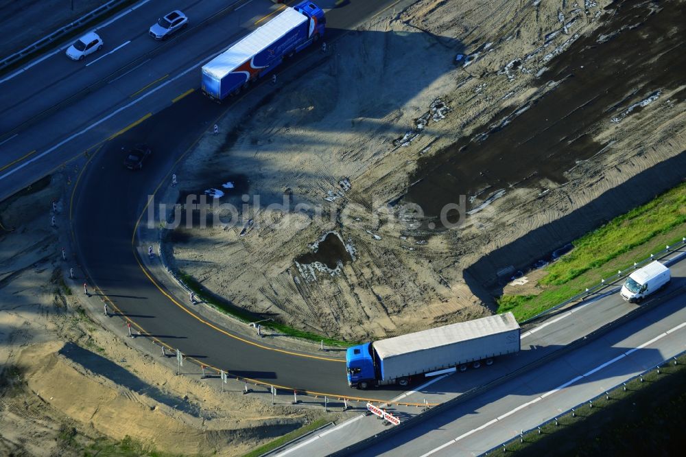 Luftbild Groß Ziethen - Baustelle zum Um- und Ausbau des Autobahndreieck AD Havelland im Bundesland Brandenburg