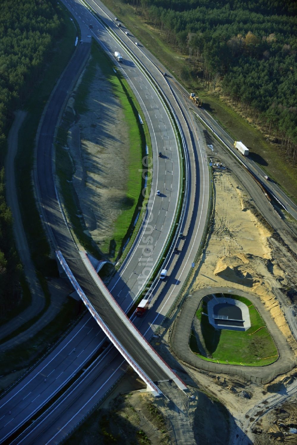 Groß Ziethen von oben - Baustelle zum Um- und Ausbau des Autobahndreieck AD Havelland im Bundesland Brandenburg