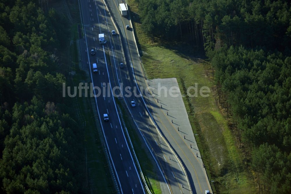 Groß Ziethen aus der Vogelperspektive: Baustelle zum Um- und Ausbau des Autobahndreieck AD Havelland im Bundesland Brandenburg