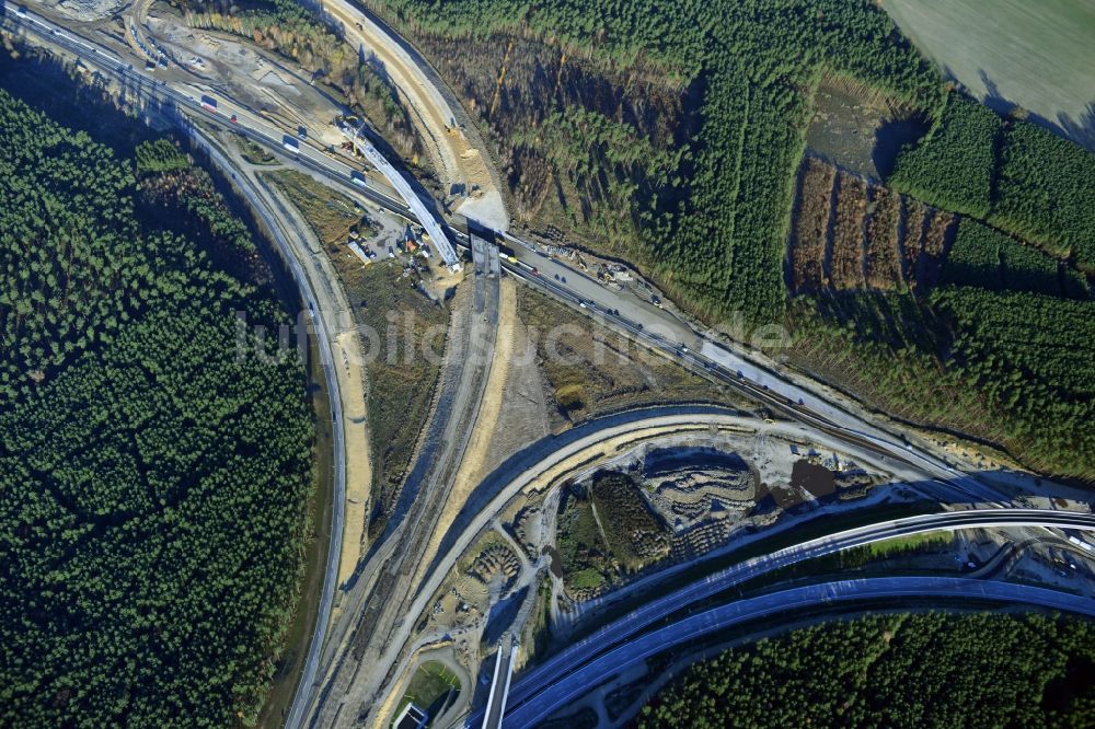 Luftbild Groß Ziethen - Baustelle zum Um- und Ausbau des Autobahndreieck AD Havelland im Bundesland Brandenburg