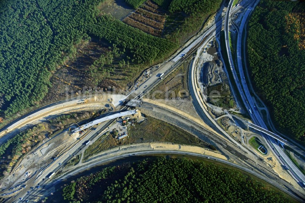 Groß Ziethen von oben - Baustelle zum Um- und Ausbau des Autobahndreieck AD Havelland im Bundesland Brandenburg