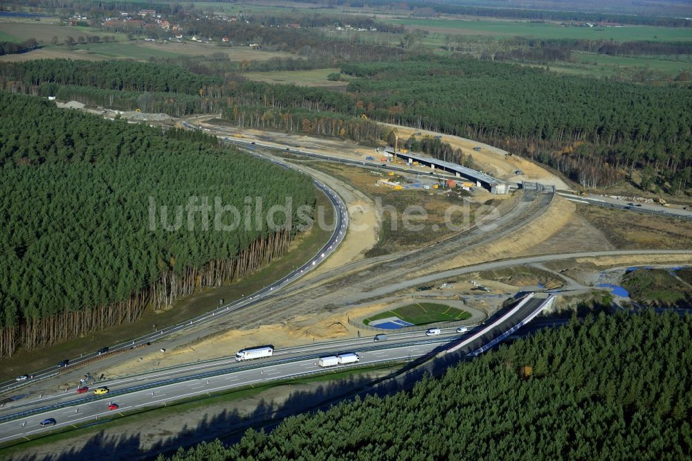 Luftbild Groß Ziethen - Baustelle zum Um- und Ausbau des Autobahndreieck AD Havelland im Bundesland Brandenburg