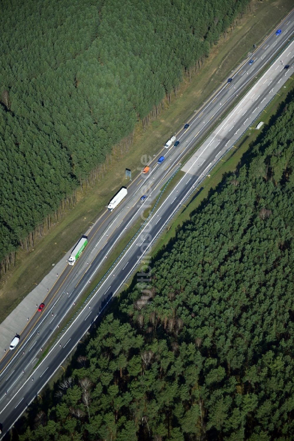 Groß Ziethen aus der Vogelperspektive: Baustelle zum Um- und Ausbau des Autobahndreieck AD Havelland im Bundesland Brandenburg