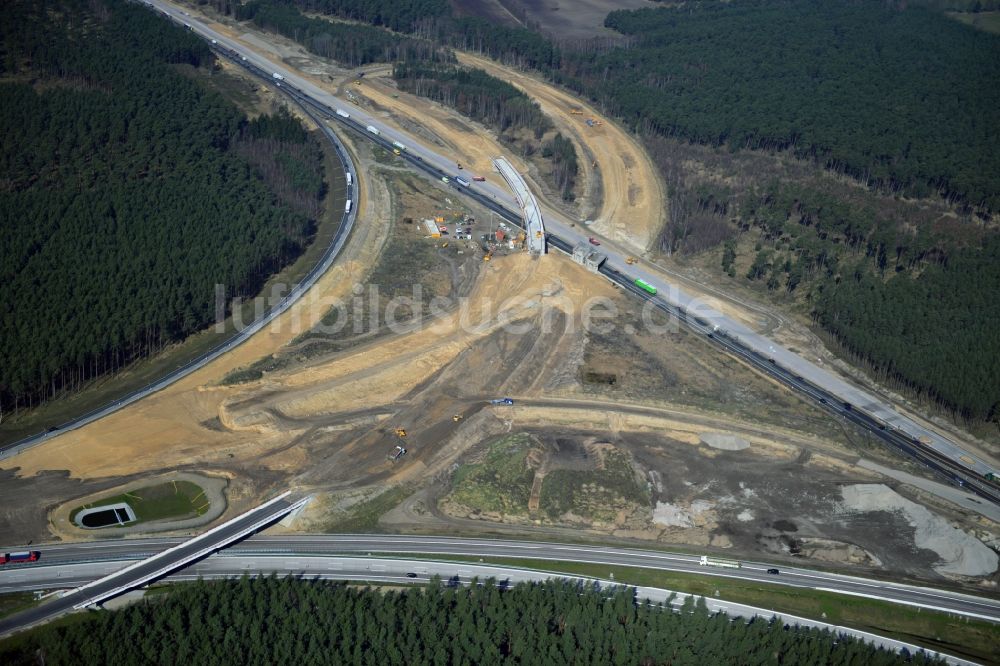 Groß Ziethen von oben - Baustelle zum Um- und Ausbau des Autobahndreieck AD Havelland im Bundesland Brandenburg