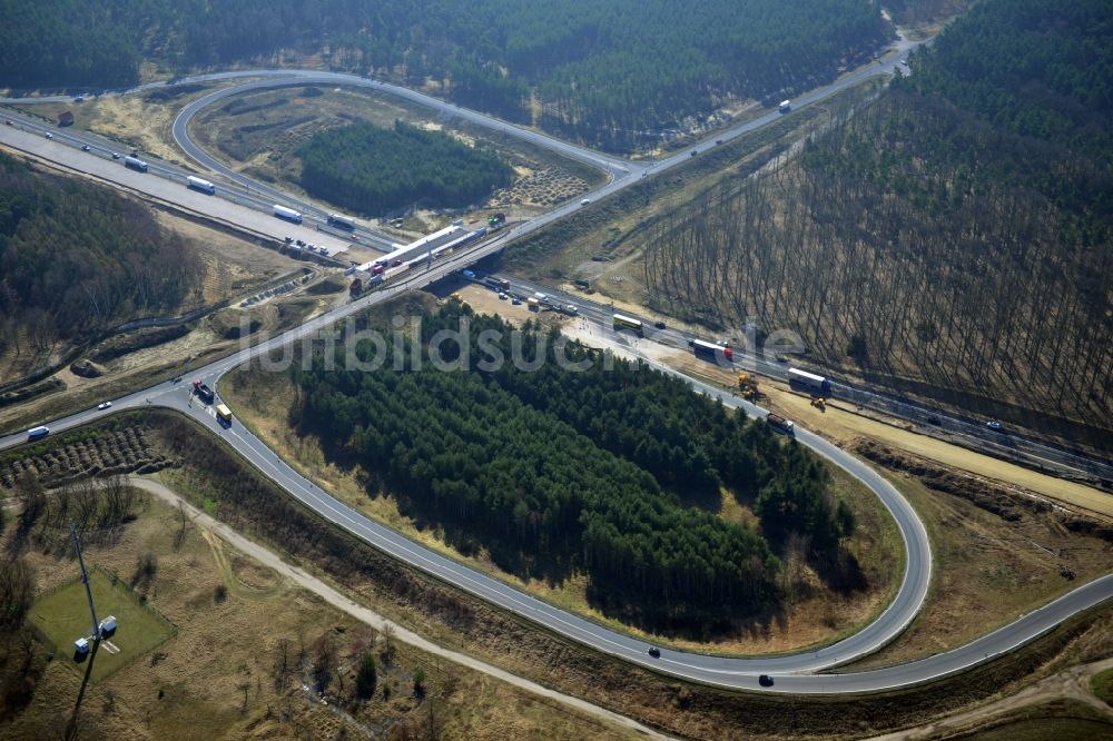 Groß Ziethen von oben - Baustelle zum Um- und Ausbau des Autobahndreieck AD Havelland im Bundesland Brandenburg