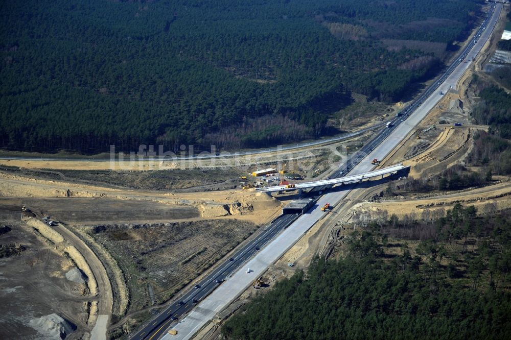 Groß Ziethen von oben - Baustelle zum Um- und Ausbau des Autobahndreieck AD Havelland im Bundesland Brandenburg