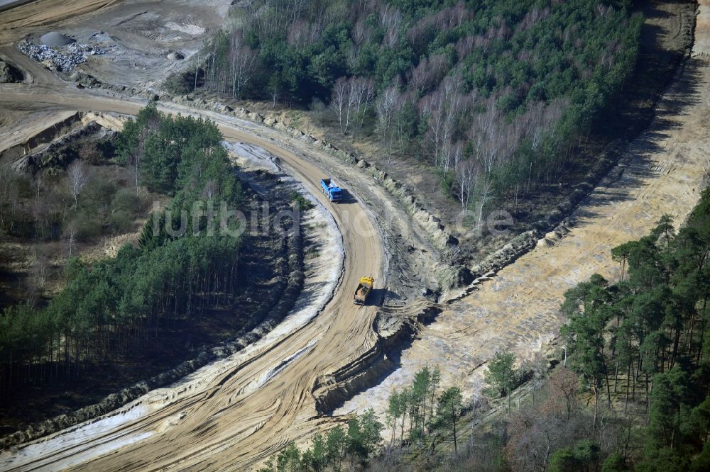 Groß Ziethen aus der Vogelperspektive: Baustelle zum Um- und Ausbau des Autobahndreieck AD Havelland im Bundesland Brandenburg