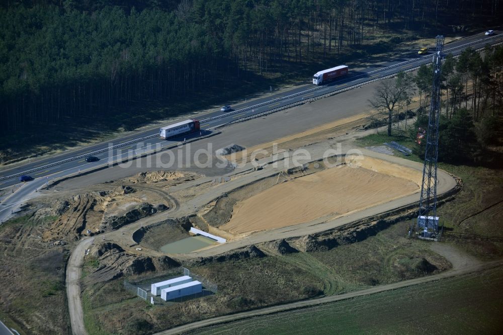 Luftbild Groß Ziethen - Baustelle zum Um- und Ausbau des Autobahndreieck AD Havelland im Bundesland Brandenburg