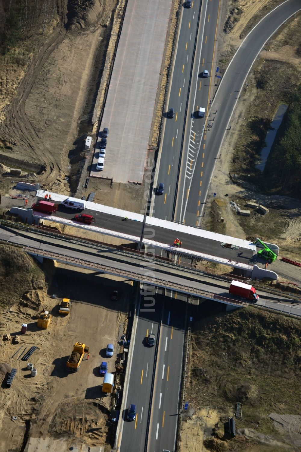 Groß Ziethen aus der Vogelperspektive: Baustelle zum Um- und Ausbau des Autobahndreieck AD Havelland im Bundesland Brandenburg