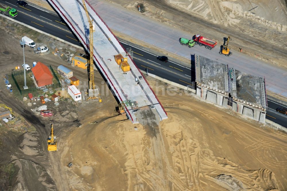 Luftbild Groß Ziethen - Baustelle zum Um- und Ausbau des Autobahndreieck AD Havelland im Bundesland Brandenburg